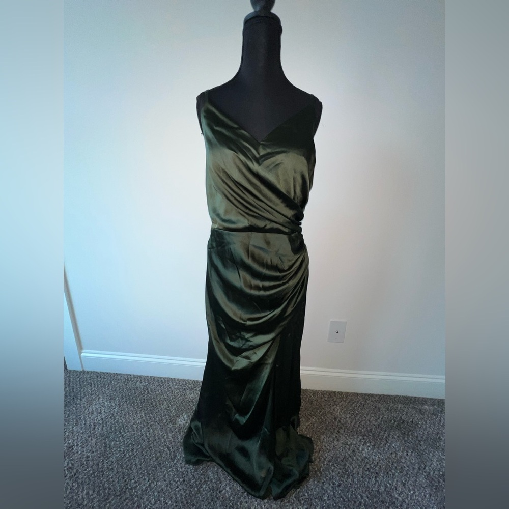 Rory Revelry Bridesmaid Formal Dress Deep Olive Size 18 - Picture 2 of 6